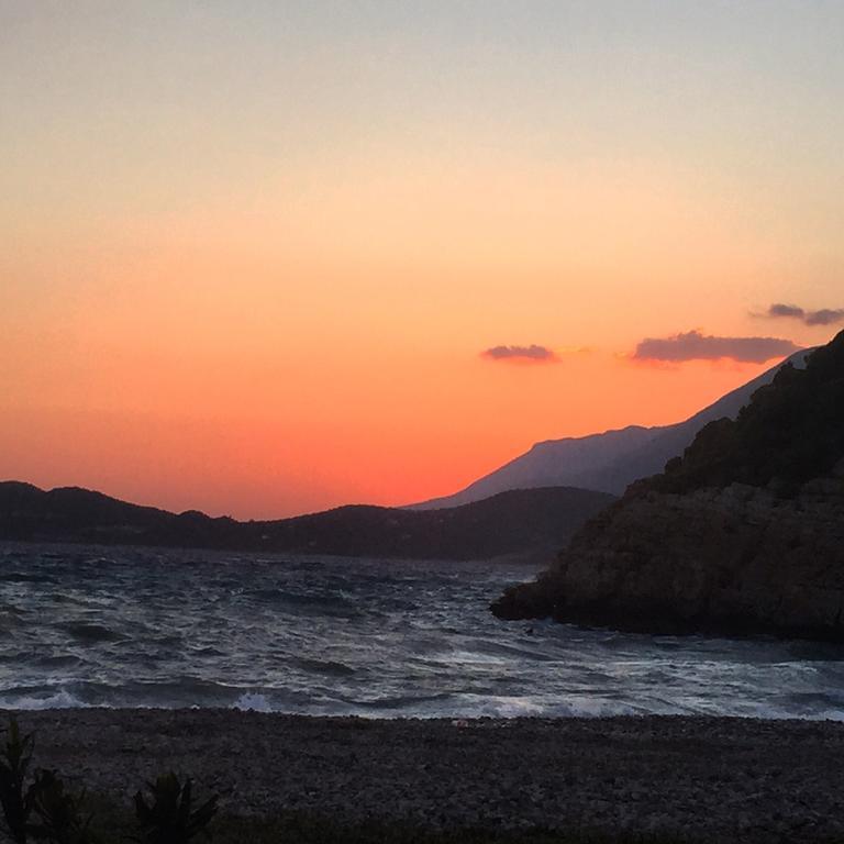 Kasinn Apart Turuncu Oda fotoğraf